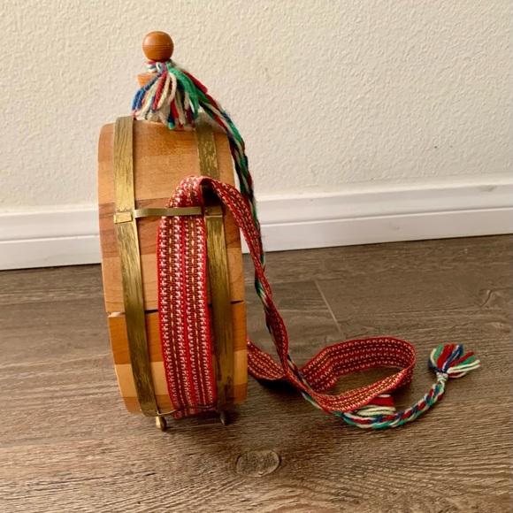 Vintage Wood Flask Conteen. Fluid Capacity Untested - Picture 5 of 14